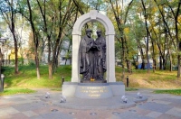 В День семьи, любви и верности будет совершен молебен у памятника святым Петру и Февронии