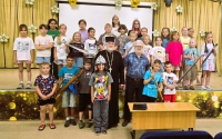 Приход Албазинской иконы в селе Мичуринское: приходская жизнь и уроки мужества в школе