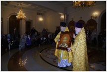 Встреча иконы с частицей мощей cвт. Николая Чудотворца в Хабаровске ( 21 января 2010 года )