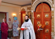 Молебен пред иконой Пресвятой Богородицы «Всецарица»,  пятилетие храма, расположенного на территории  онкологического центра. 31 августа 2011