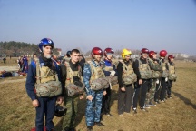 Прыжки с парашютом: испытание на прочность