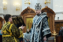 Вечерня с выносом Плащаницы  в Спасо-Преображенском кафедральном соборе 06 апреля 2018 г.