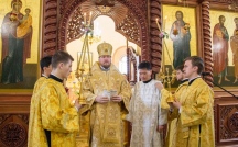 Божественная литургия в Петропавловском женском монастыре в праздник 15-летия обители 12 июля 2018 г.